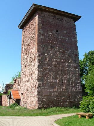Bergfried Südseite