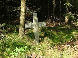 Erinnerung an einen tragischen Jagdunfall vom 07.10.1983 an der Udersleber Lehde