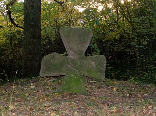 Jgers Kreuz zwischen Panoramamuseum und Flugplatz Udersleben